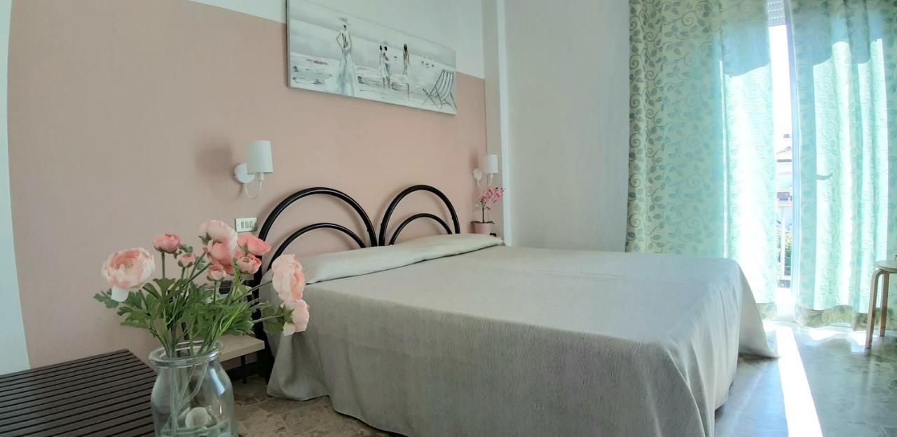 Hotel Eugenio Rimini Zewnętrze zdjęcie