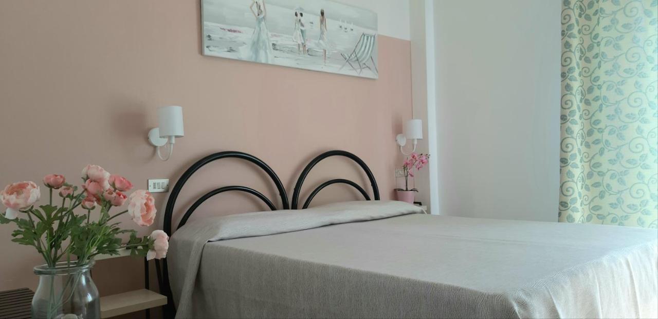 Hotel Eugenio Rimini Zewnętrze zdjęcie