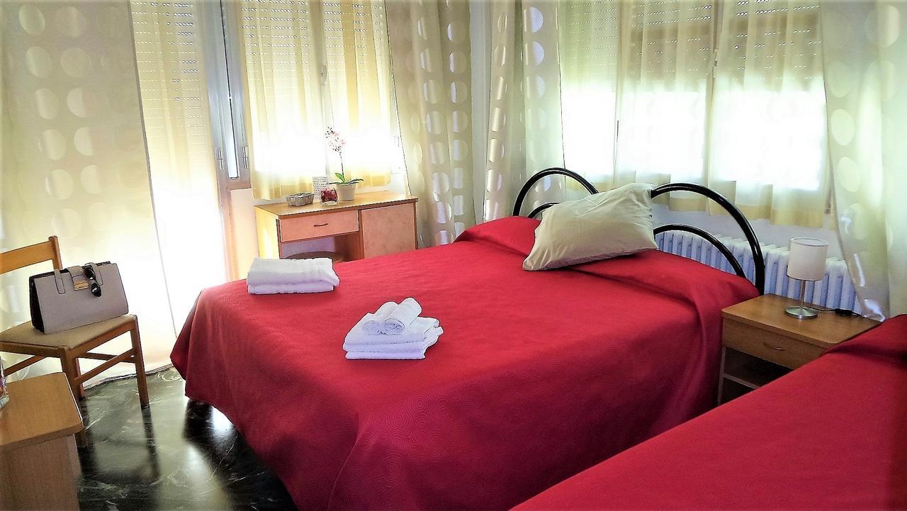 Hotel Eugenio Rimini Zewnętrze zdjęcie